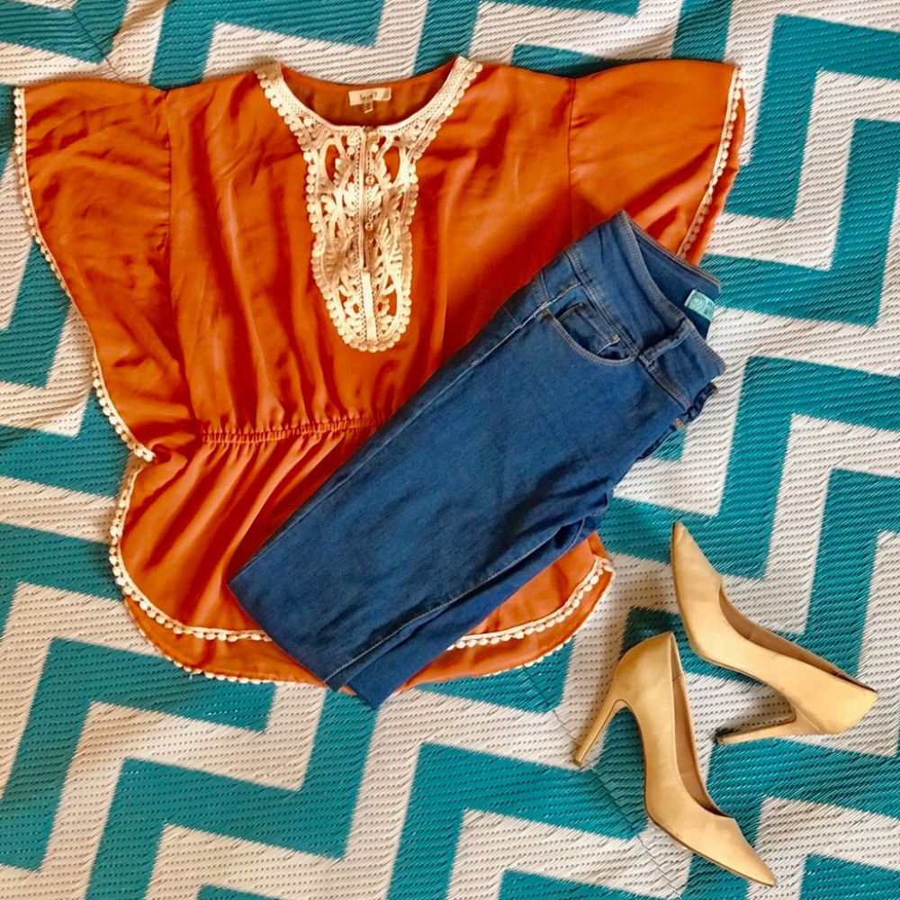 Peach and white flow top